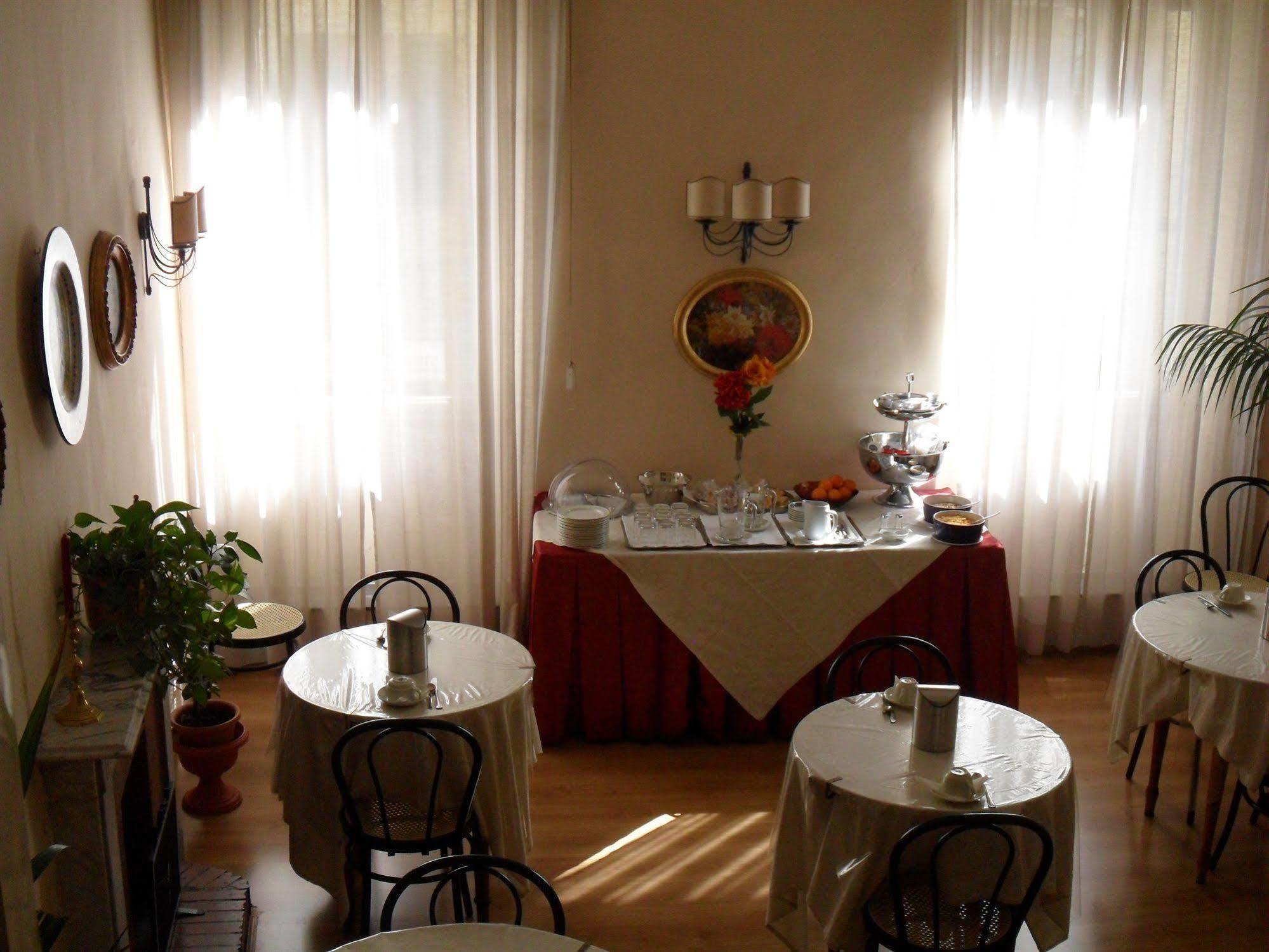 Piccolo Hotel Con Access Ztl !!! Nel Centro Storico Di Firenze !!! Zewnętrze zdjęcie