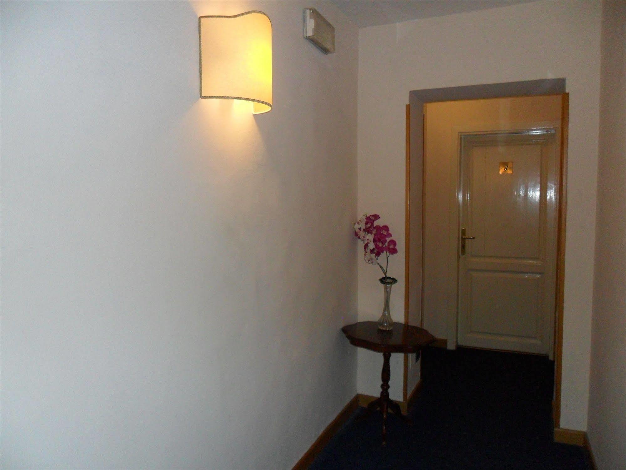 Piccolo Hotel Con Access Ztl !!! Nel Centro Storico Di Firenze !!! Zewnętrze zdjęcie